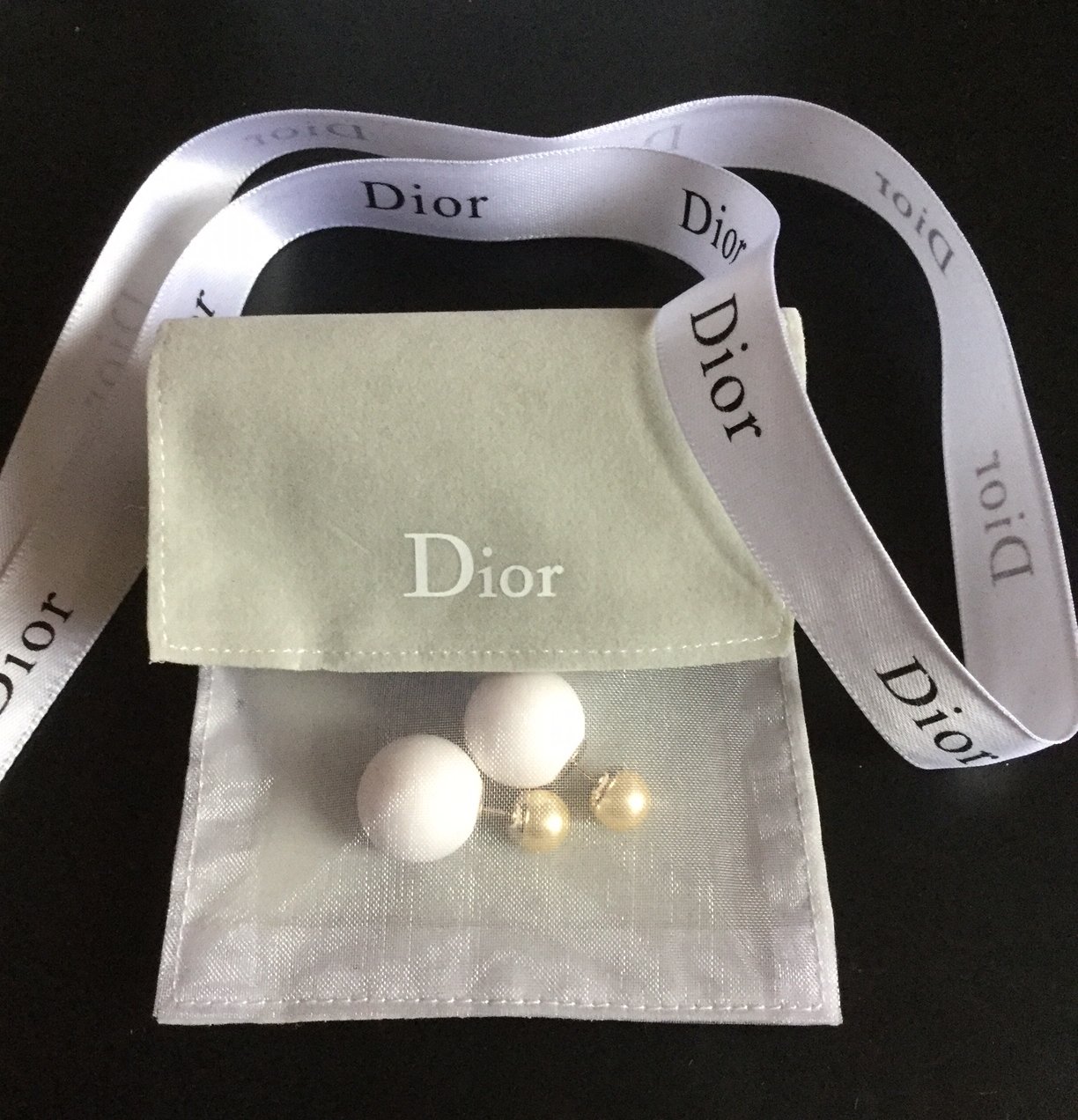 DIOR TRIBALE Mise en Dior Tribal Earrings Pale Pink Bead Authentic ...