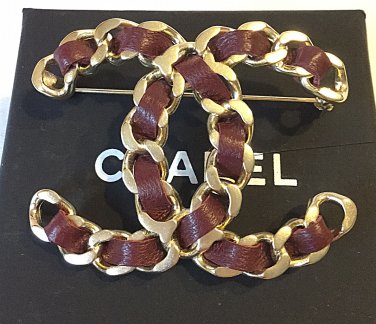 CHANEL CC RED Leather Woven Gold Chain Brooch 2016 RUNWAY Authentic RARE NIB