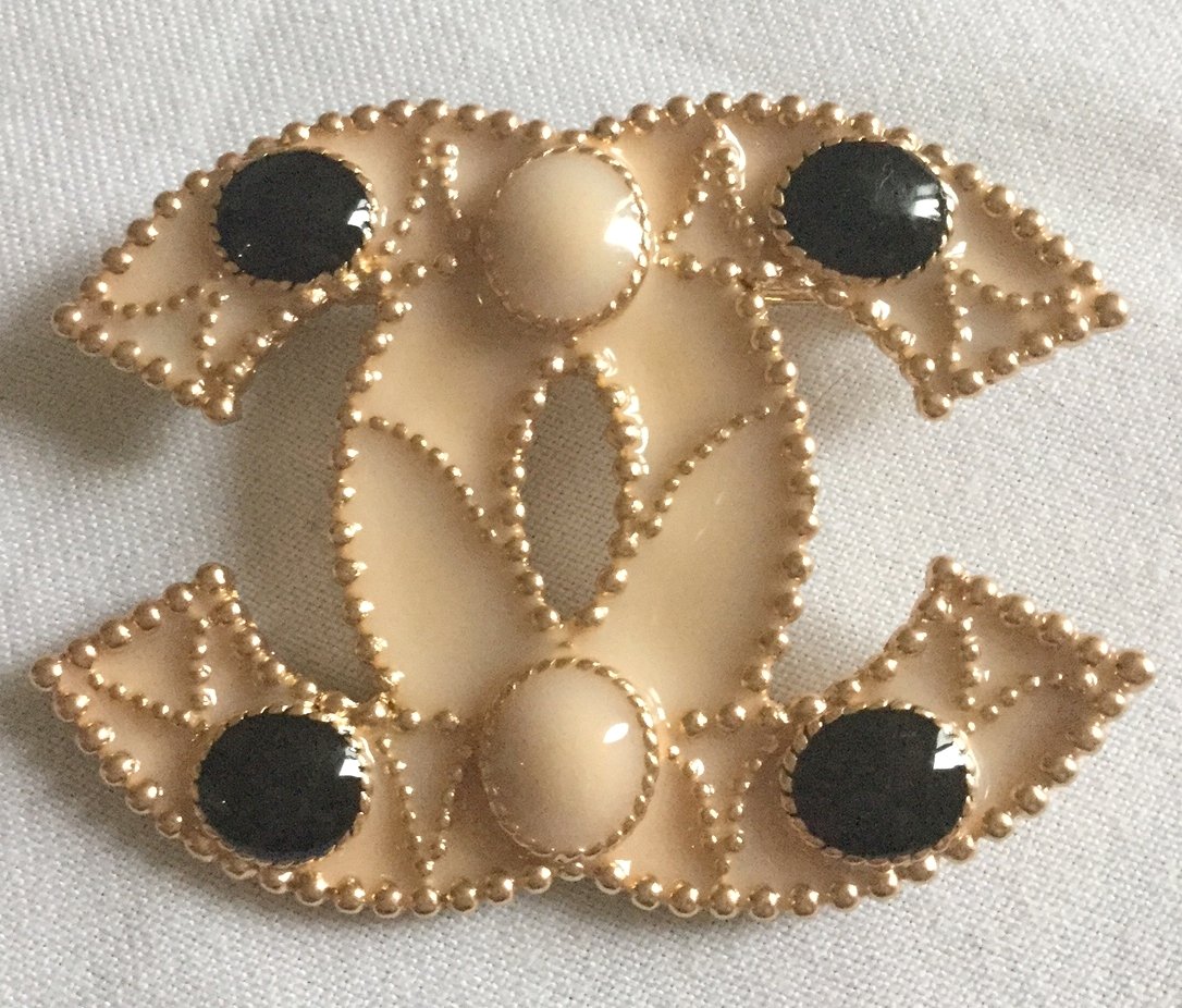 CHANEL 2012 Black Pink Enamel CC Gold Brooch Pin Classic Large
