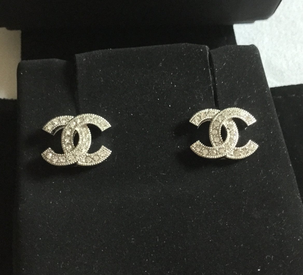 CHANEL Silver CC Mini Crystal Stud Earrings Timeless Classic Authentic NIB