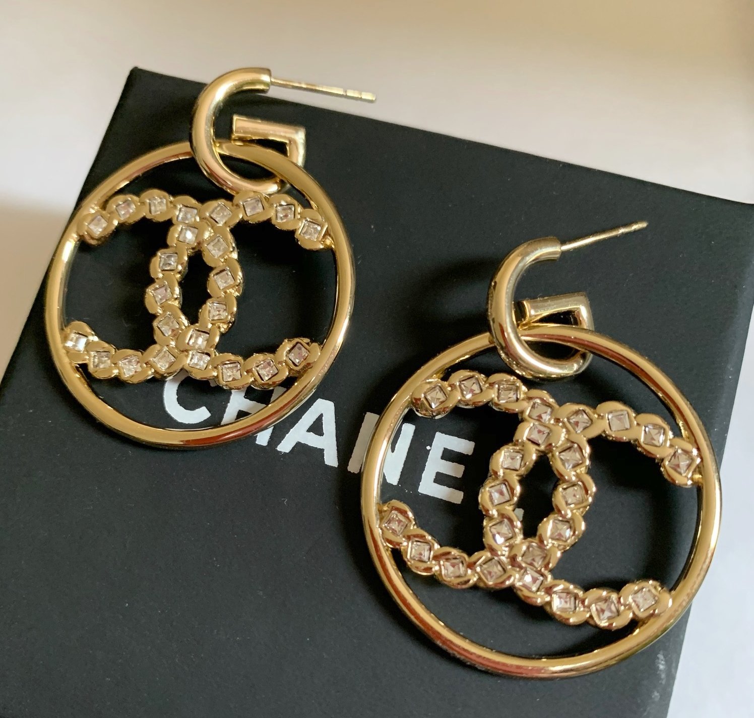 CHANEL CC Princess Cut Square Crystal Gold Hoop Earrings 2019 NIB