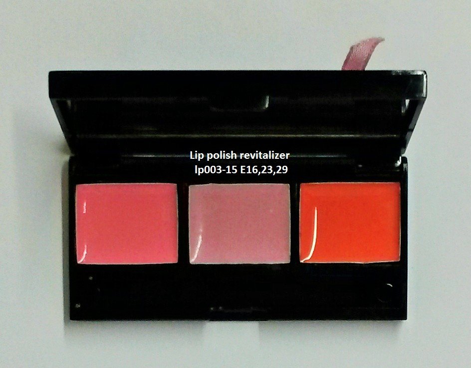 lp003-15 Lip polish revitalizer