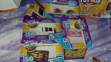 Micro Toybox - Series 1 - New box - 5 toys per box