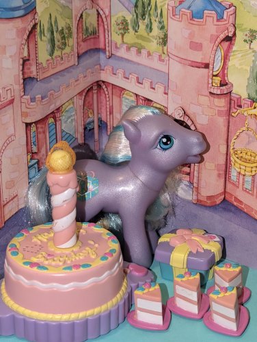 G3  My Little Pony MLP - Razzaroo w/ some accessories