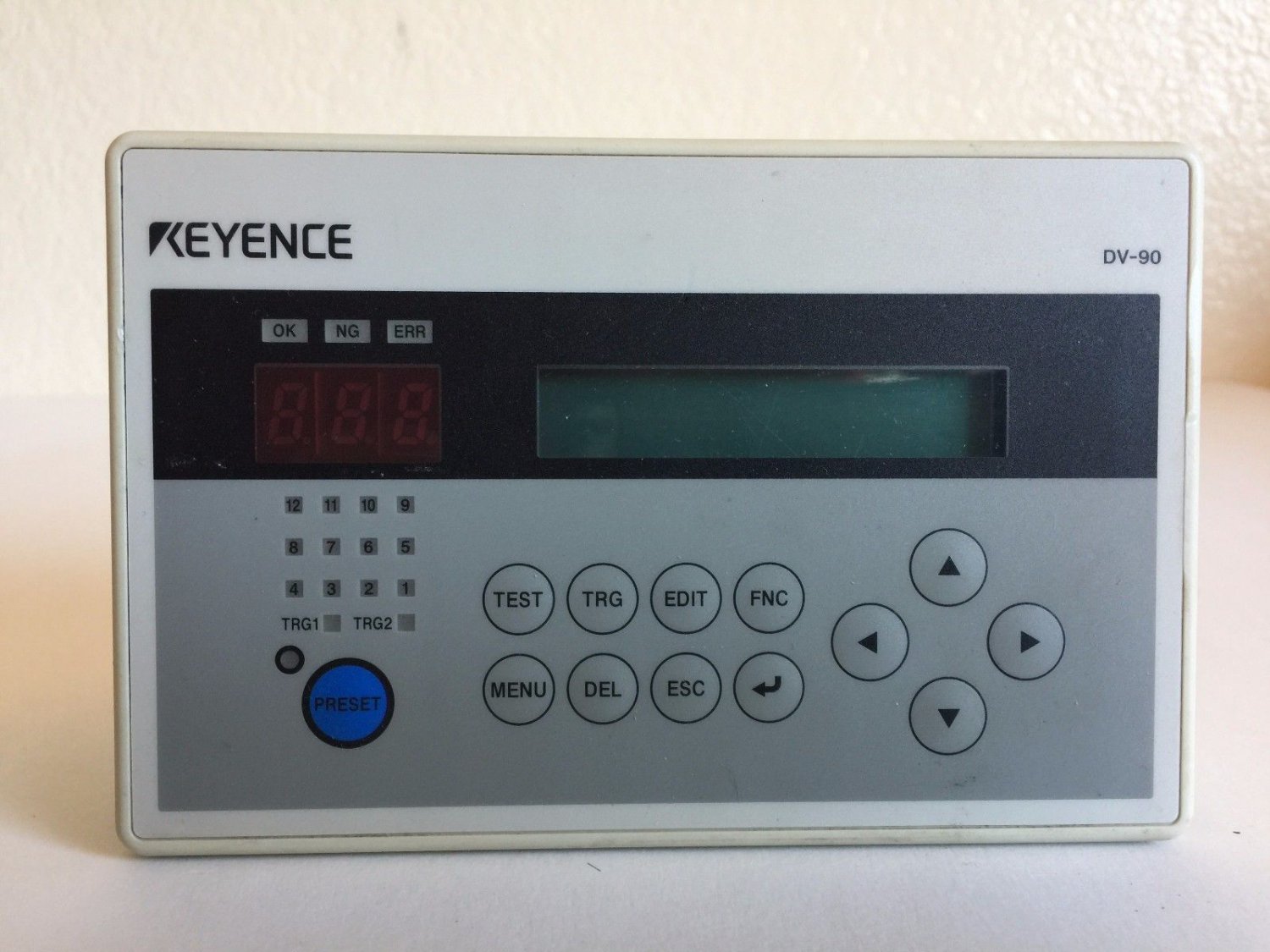 Keyence DV-90PE Auto ID Data Controller, PNP, Open Collector, DV-P90