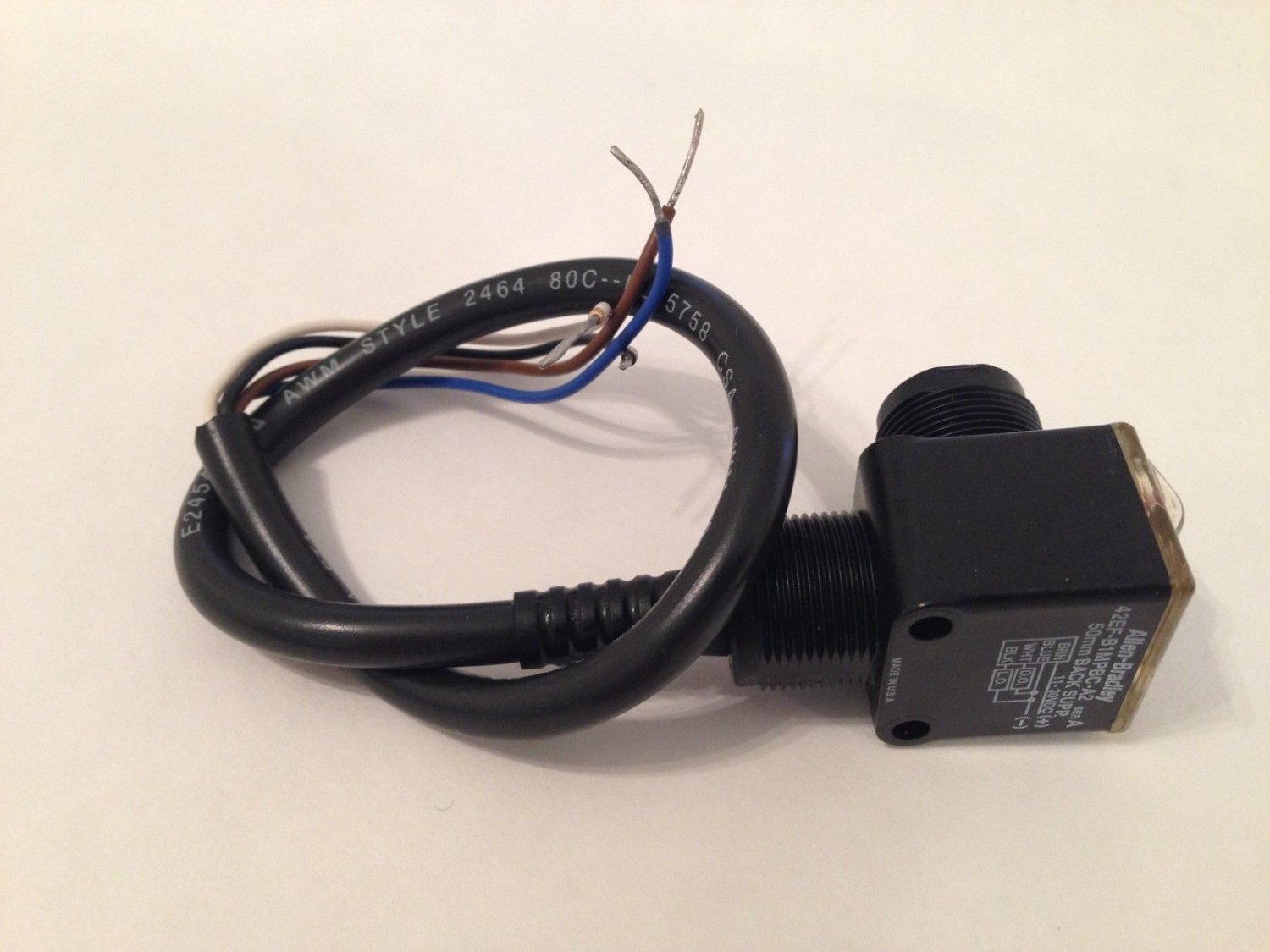 *NEW* Allen Bradley 42EF-B1MPBC-A2 Photoelectric Rightsight Sensor
