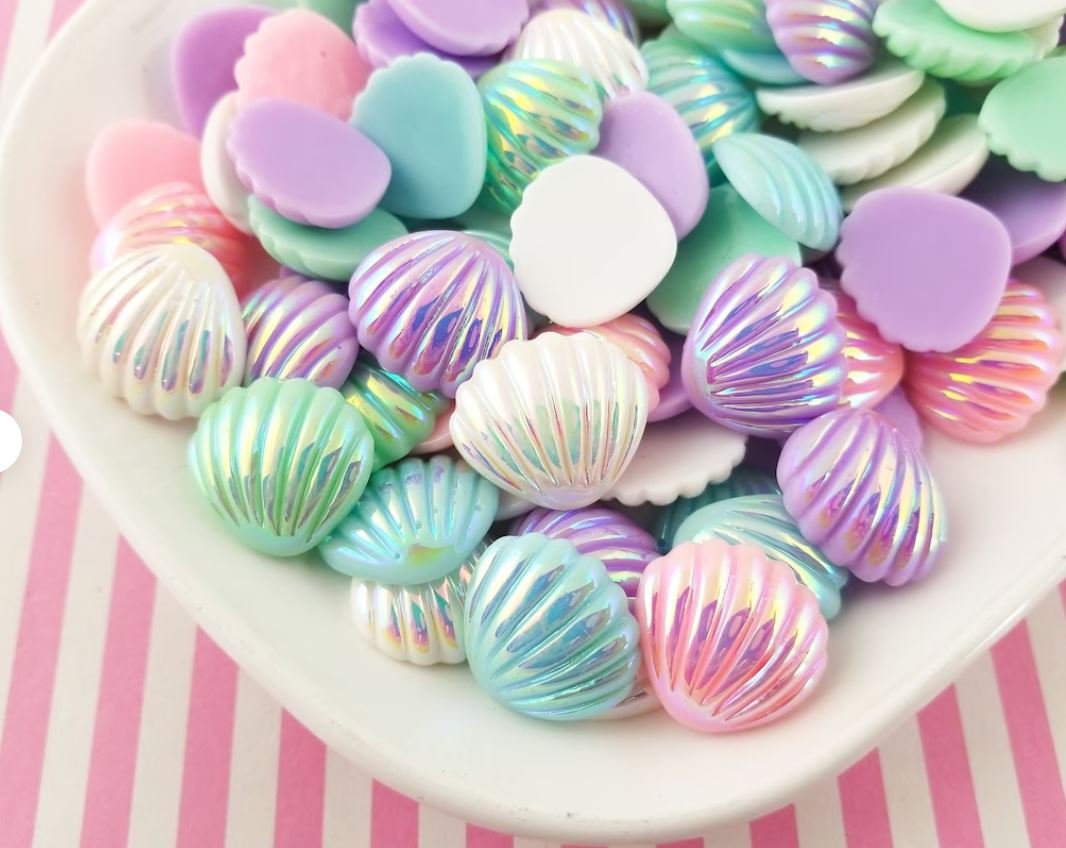 Assorted Pastel Seashell Cabochons, Iridescent Seashells jocad (5  Pieces)