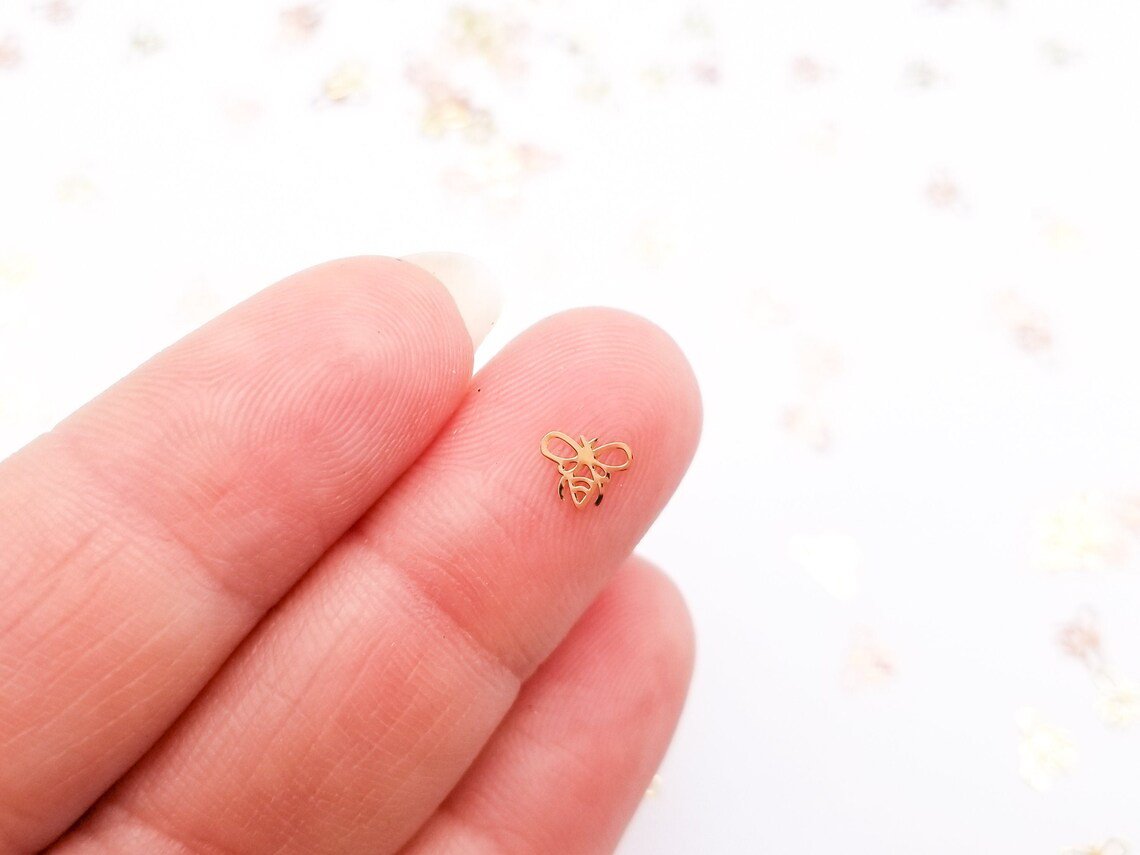 Tiny 6mm Gold Toned Honeybee Bee Cabochons, Cute Kawaii Nail Floral Cabs jocad (50 Pieces)