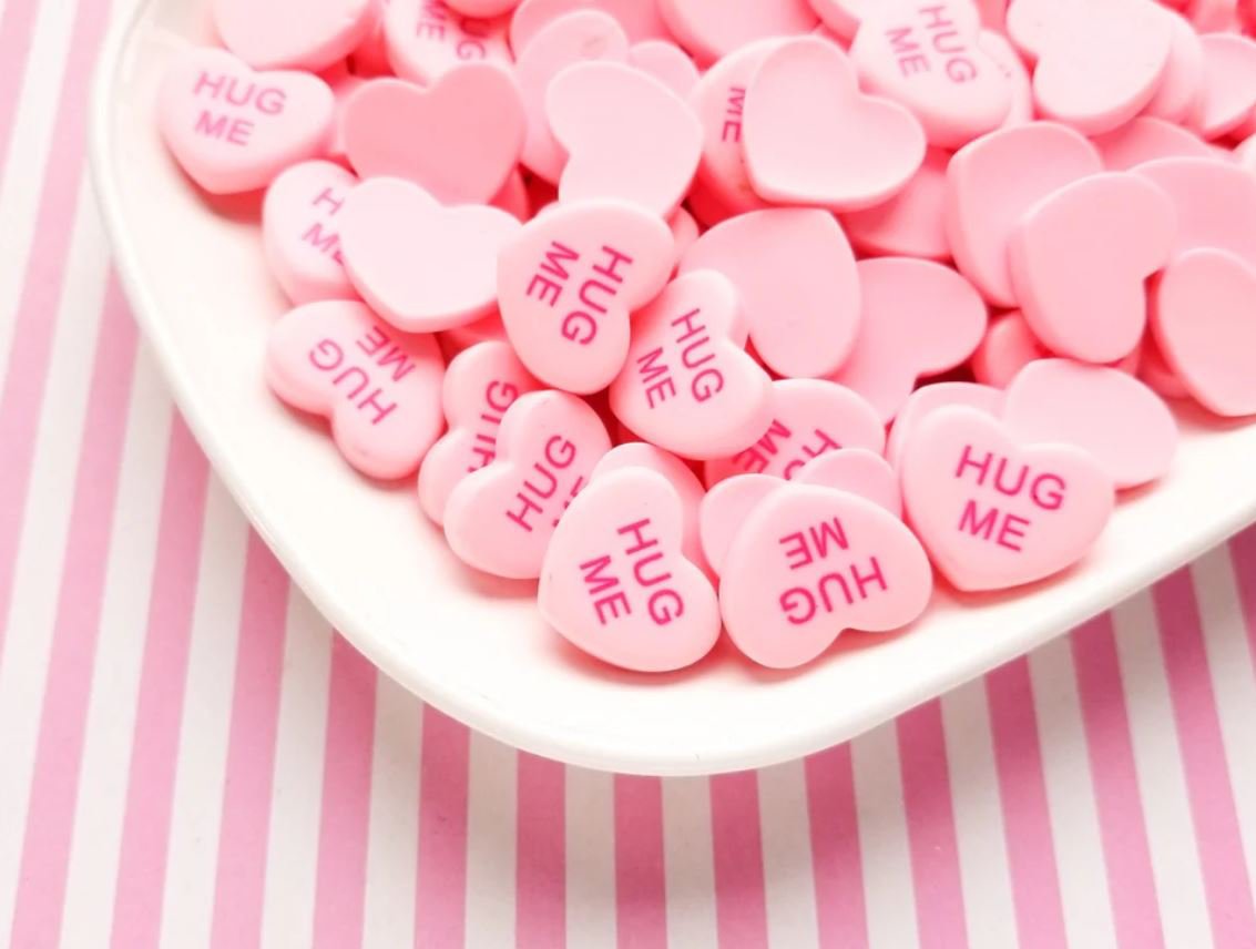 Hug Me Conversation Heart Resin Cabochons, Valentines Day Cabs, Heart Cabochons jocad (6  Pieces)