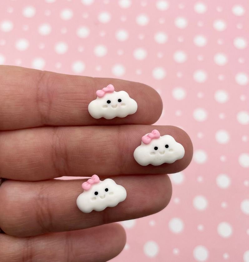 Smiling White Kawaii Cloud Cabochons, Flat-backed Sweet Small Matte Cabs jocad (6 Pieces)