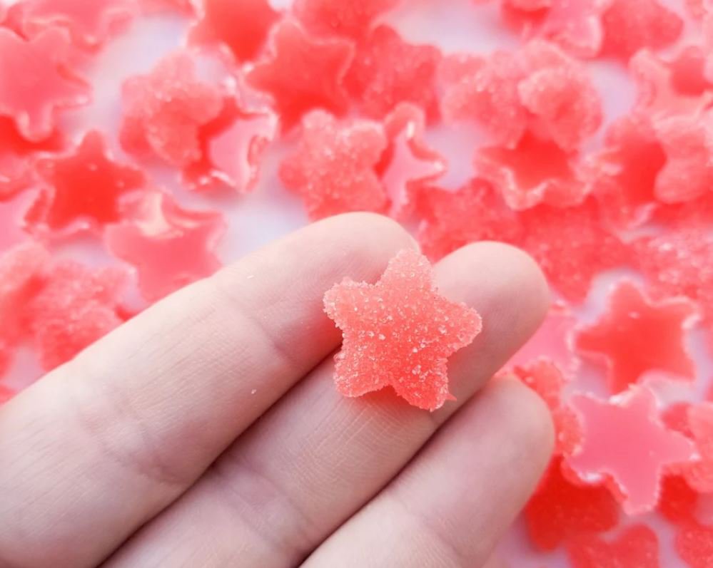 Red Soft Resin Sugared Star Cabs, Gummy Candy Cabochons, Kawaii Fruit Sweets Cabs jocad (6 Pieces)