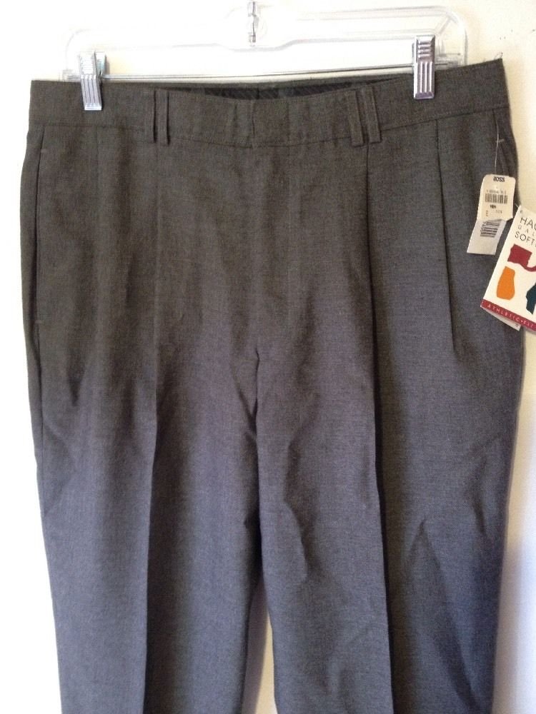 NWT HAGGAR GALLERY SOFTWEAR Mens Dress Pants Athletic Fit Gray Pleated