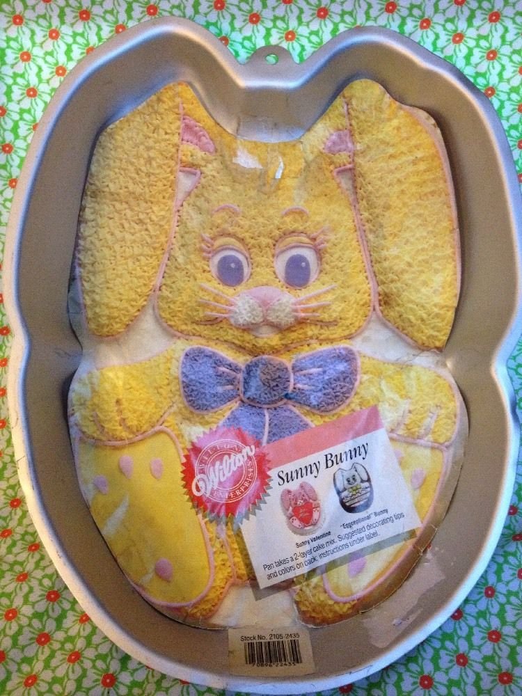 WILTON Sunny Bunny Easter Cake Pan 1987 Vintage 2105-2435 w/ Paper & Labels