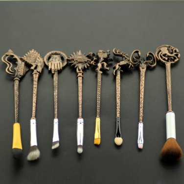 8pc women jewelry Game of Thrones King's Hand/badge/Fish/lion / the sun Makeup/cosmetic brush