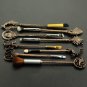 8pc women jewelry Game of Thrones King's Hand/badge/Fish/lion / the sun Makeup/cosmetic brush