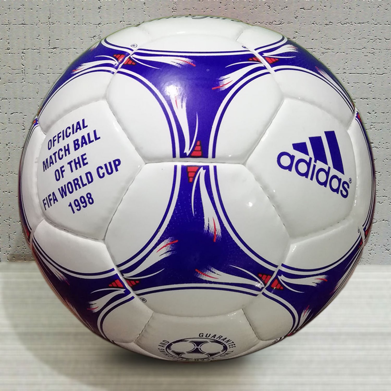 Триколор футбольный. Мяч 1998. Франция 98 мяч. Ball 1998.