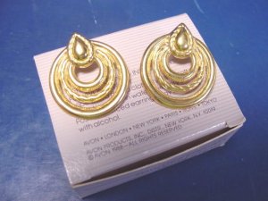 Avon Stylish Hoop pierced earrings vintage 1988 open hoops teardrops goldtone metal, box
