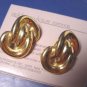 Golden Sculpture Avon pierced earrings vintage 1986 goldtone gold color metal with box