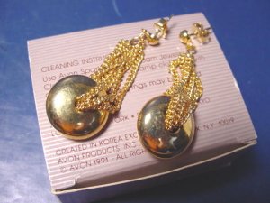 Contempo Avon vintage 1991 pierced earrings goldtone metal dangle chains with box