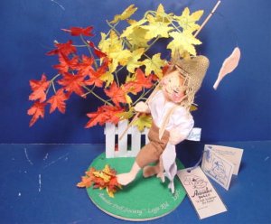 Annalee Doll Society Logo vintage 1995 kid goin fishin Huck Finn boy fishing pole felt Mobilitee