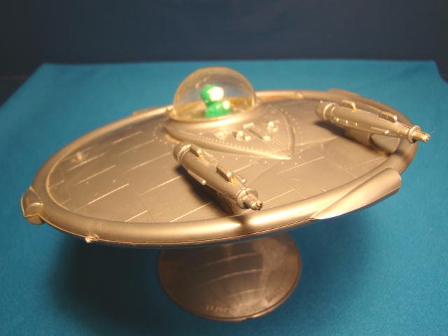 souvenir UFO Flying Saucer model toy Alien Spaceship 