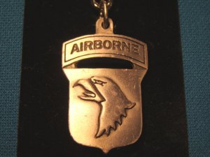 Sparta Pewter Airborne eagle keychain military medallion pendant keyring handcrafted in Canada