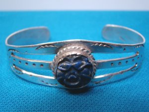 Bracelet sterling silver carved blue lapis bangle cuff signed LE vintage Native American