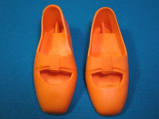 Crissy store doll shoes