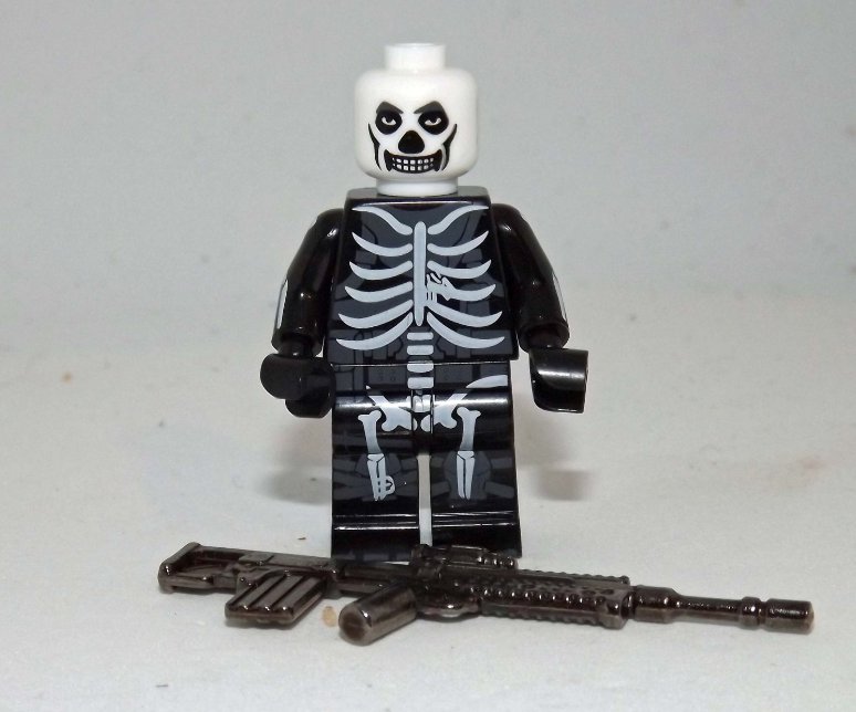Skull trooper skeleton Fortnite video Game minifigure movie building toy figure