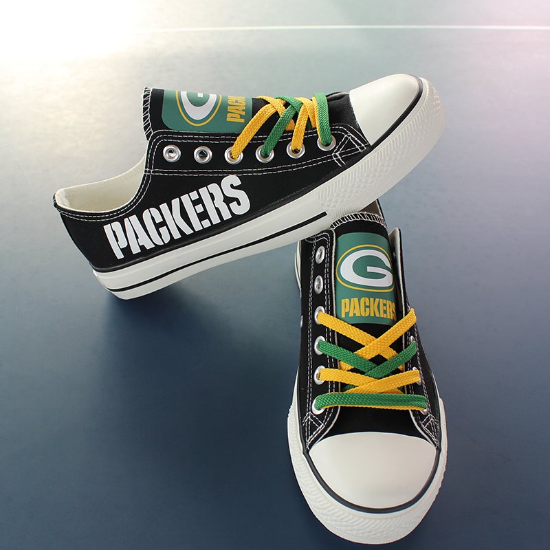 packer shoes twitter