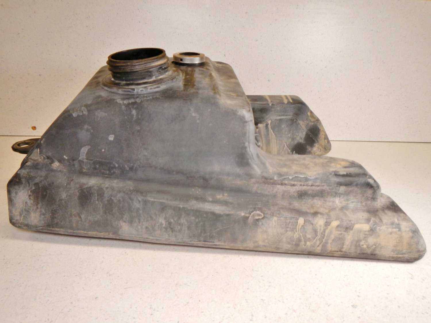 94 KAWASAKI BAYOU KLF220 GAS FUEL PETROL TANK