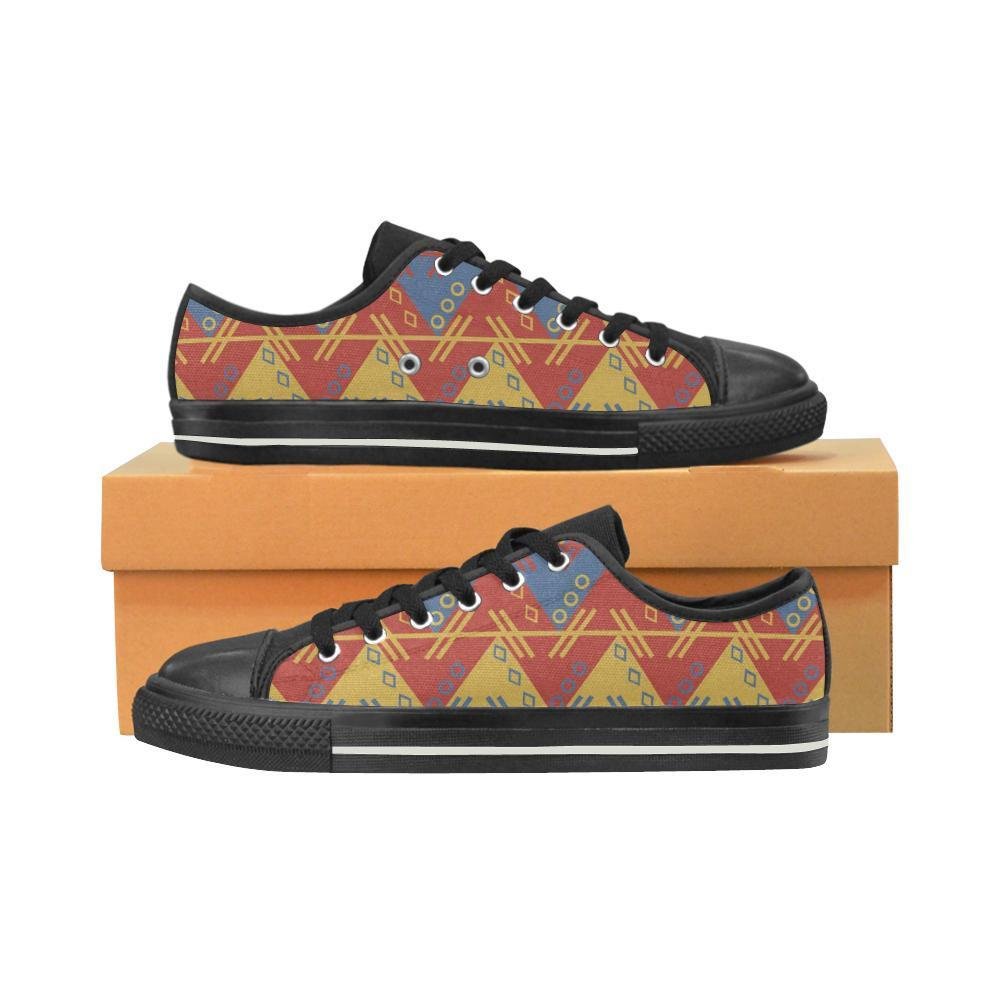 Aztec Indian Pattern Men's Classic Canvas Shoes
