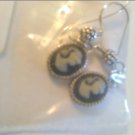 Black/White Cameo