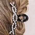 Pearl Claw Hair Clip