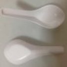 4 SOUP OR DESERT SPOONS JAPANESE CHINESE STYLE DURABLE HEAVY PLASTIC WHITE