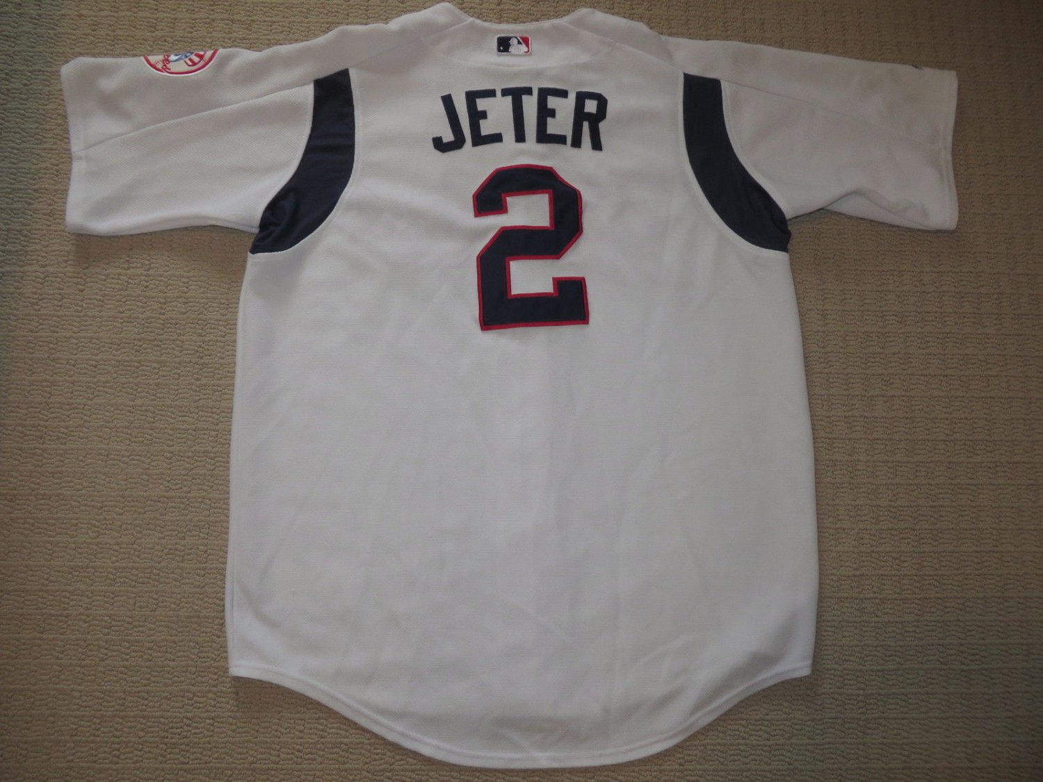 MLB VTG New York Yankees Derek Jeter # 2 Jersey XL Majestic Authentic Collection
