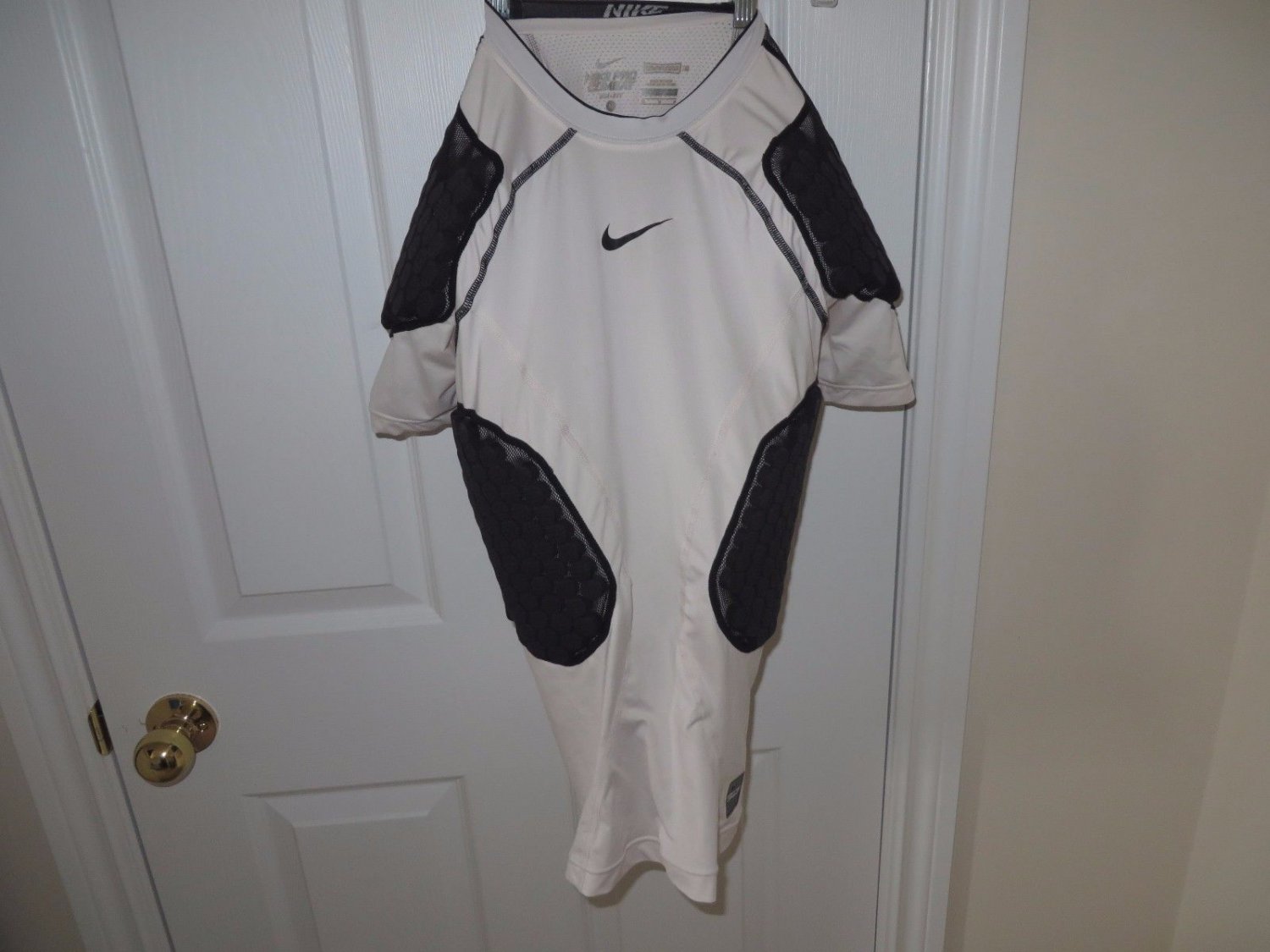 Mens Nike Pro Combat Dri-fit Compression Padded Football SS Shirt Medium White