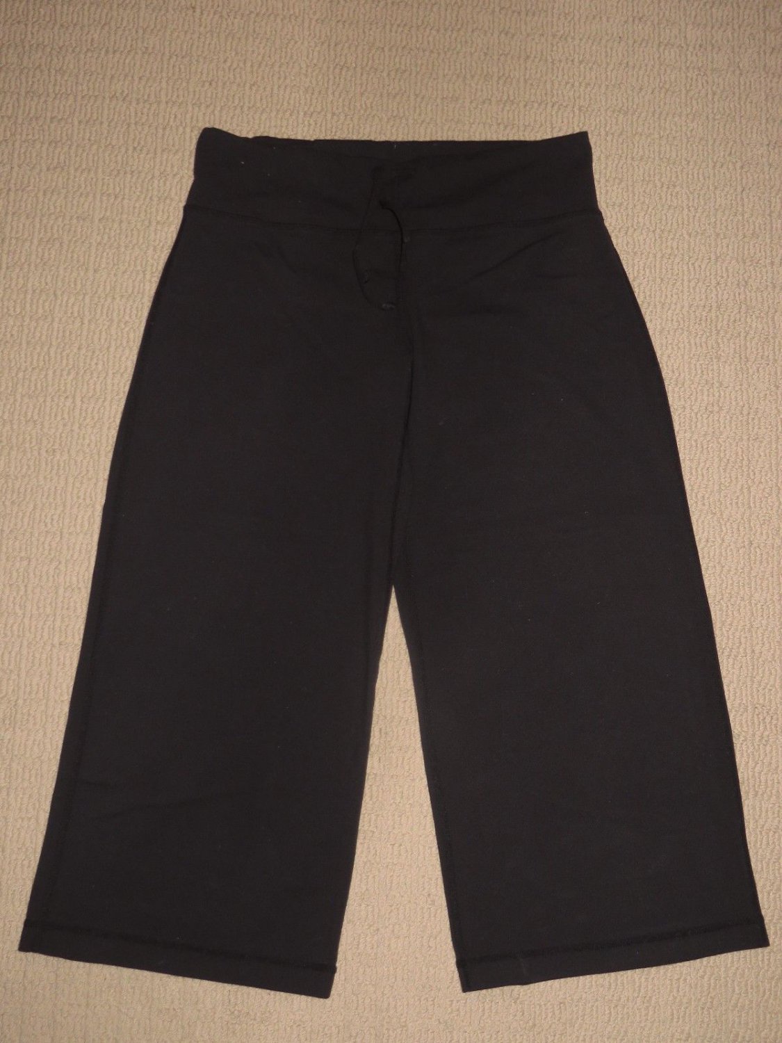 Womens Lululemon Stretch Crop Capri Drawstring Pants Sz: 8 Black Yoga Activewear