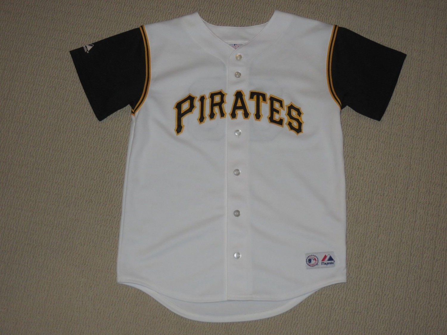 MLB Baseball Pittsburgh Pirates Jason Bay #38 Sewn Jersey Youth Large Majestic
