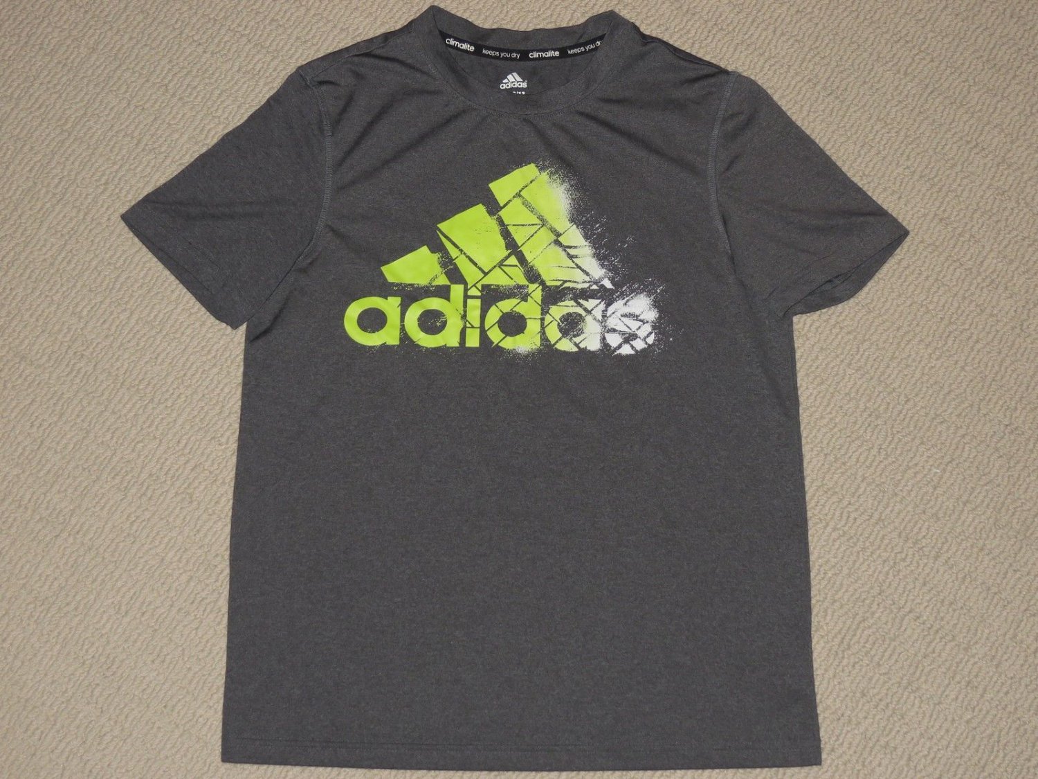 Boys Adidas Climalite Keeps You Dry Short Sleeve Shirt Youth Medium 10-12 Gray