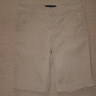 Womens Tommy Hilfiger Bermuda Walking Casual Long Shorts Sz: 6 Beige Solid EUC