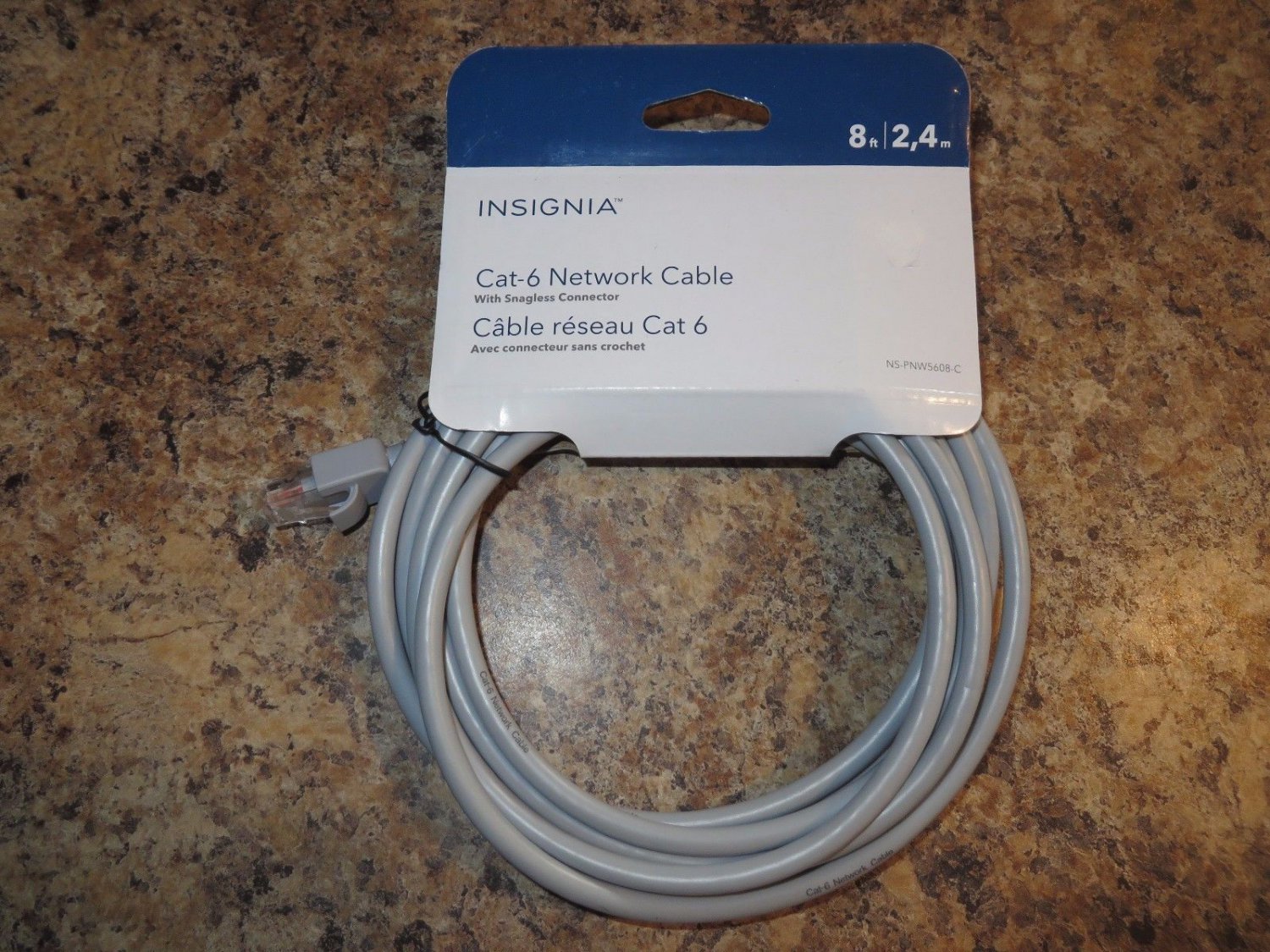 Insignia 0.7m (8ft.) Cat6 Network Cable (NS-PNW5608-C) NEW FREE SHIPPING