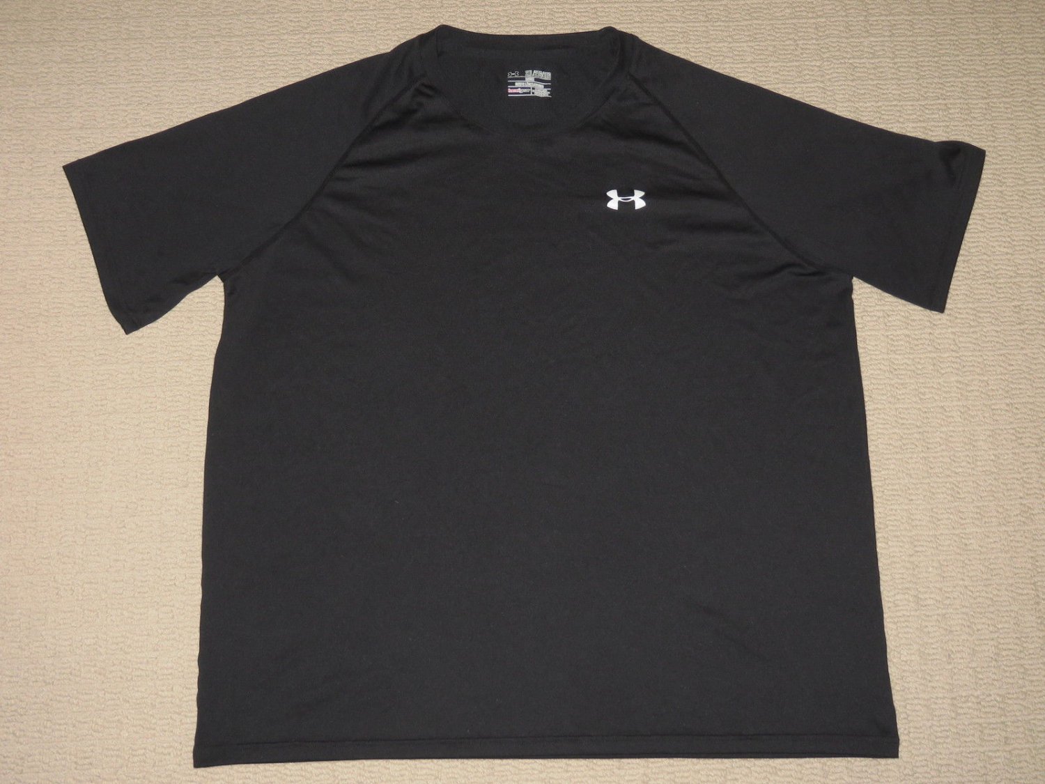 Mens Under Armour Heatgear Loose Coupe Lache SS Shirt 2XL 2TG 2EG Black ...