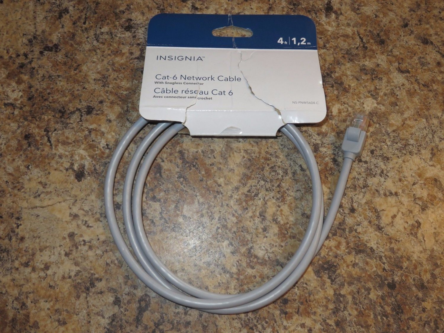 Insignia 1.2m (4 ft.) Cat6 Network Cable (NS-PNW5604-C) Grey NEW FREE SHIPPING