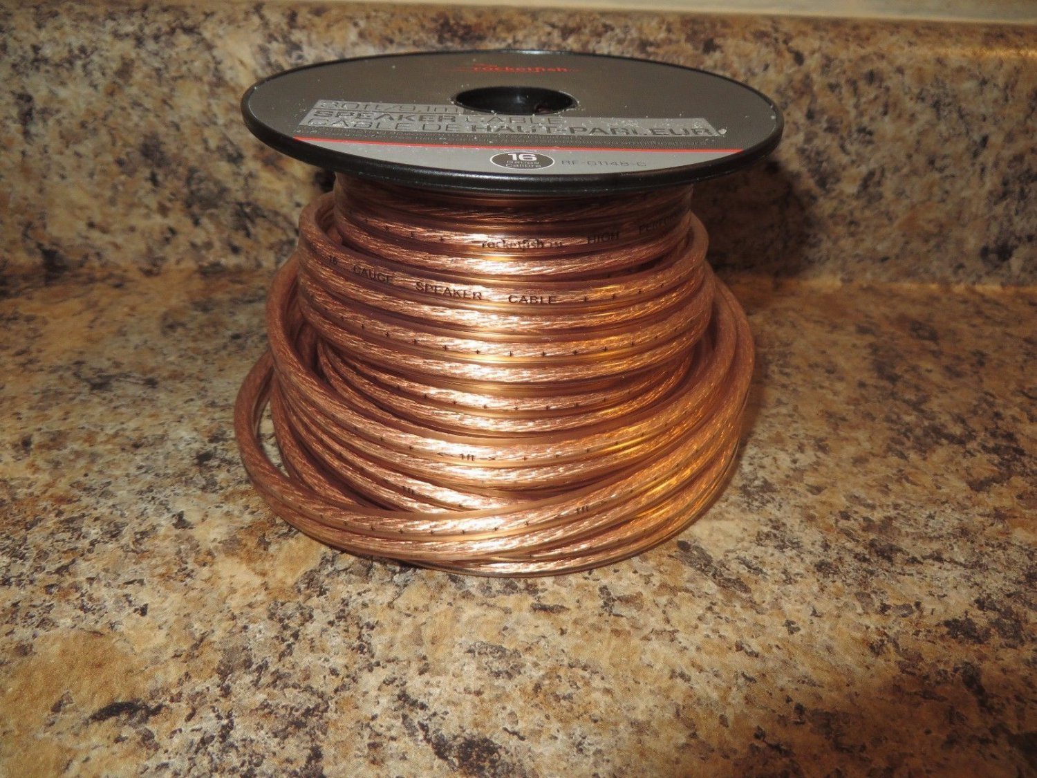 Rocketfish 9.14m (30 ft.) 16AWG Speaker Cable (RF-G1148-C) FREE SHIPPING