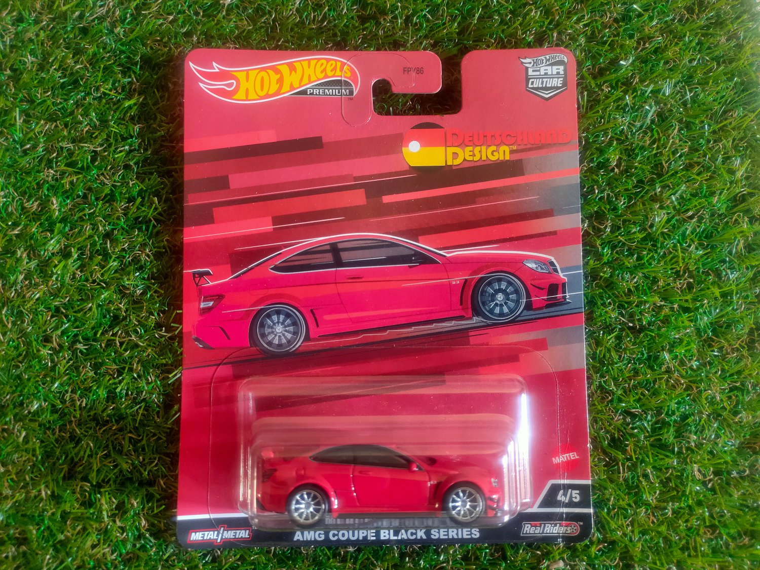 Hot Wheels '12 Mercedes-Benz C63 AMG Coupe Black Series