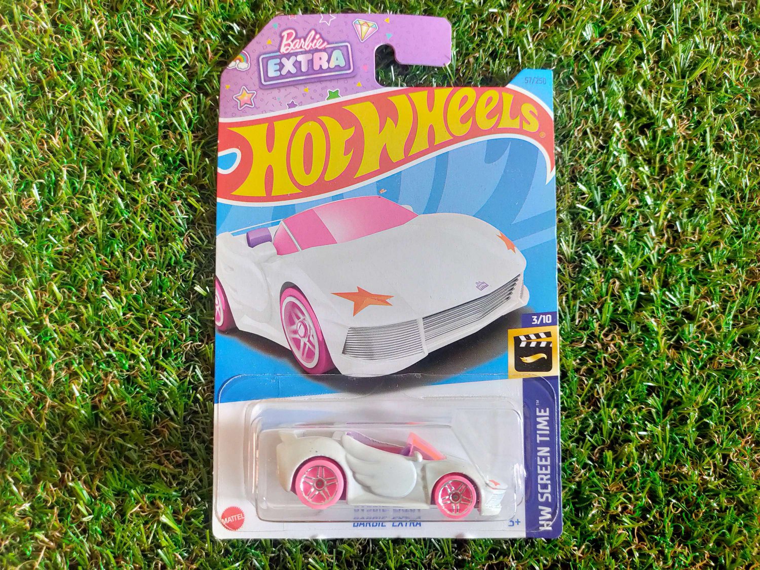 Hot Wheels Barbie Extra