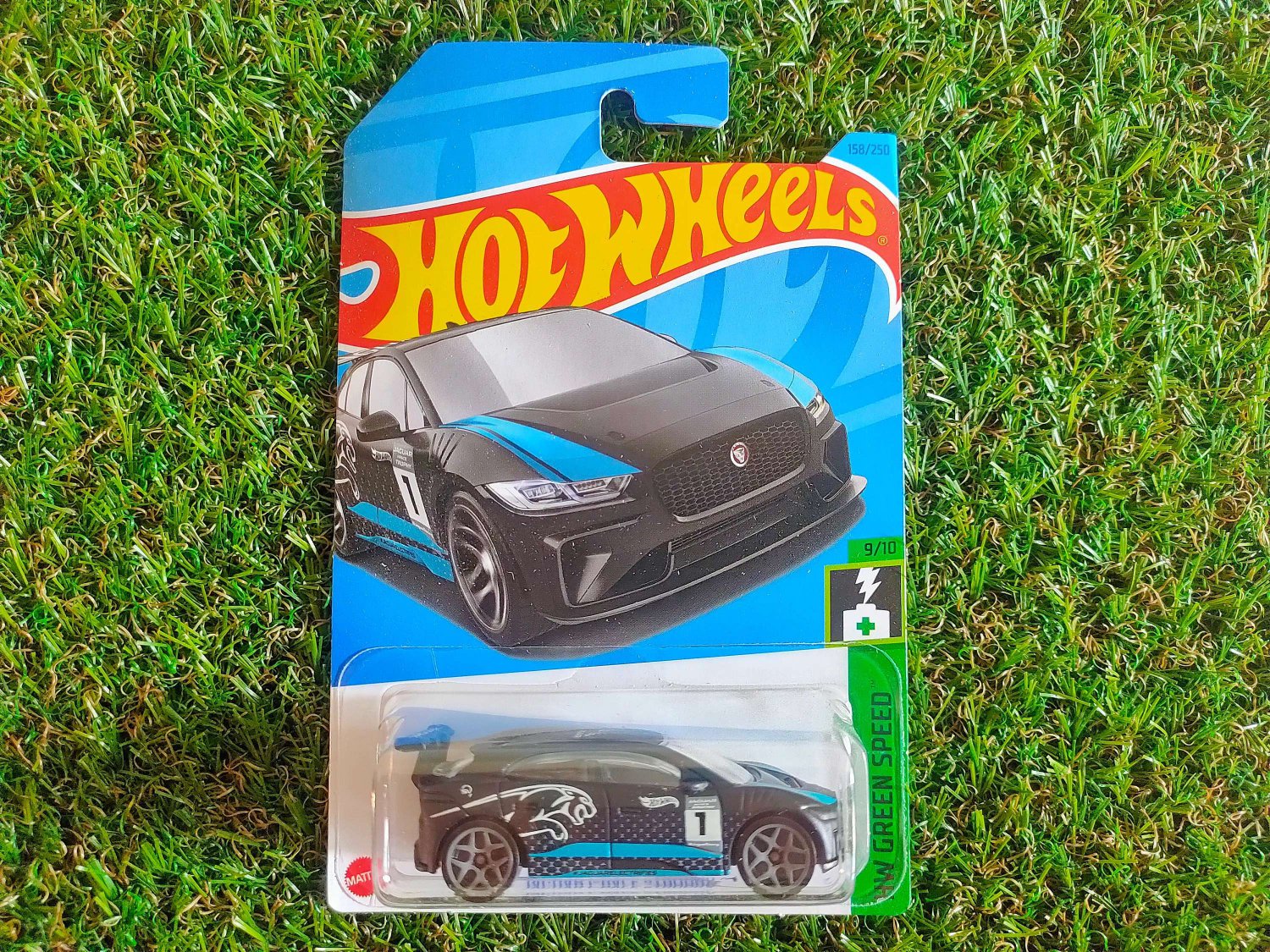 Hot Wheels Jaguar I-Pace eTrophy