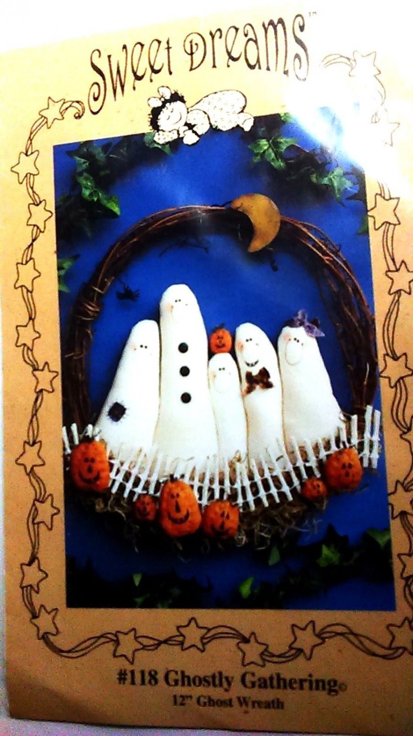 Ghostly Gathering - 12" Ghost Wreath Pattern by Sweet Dreams #118  Year 2000