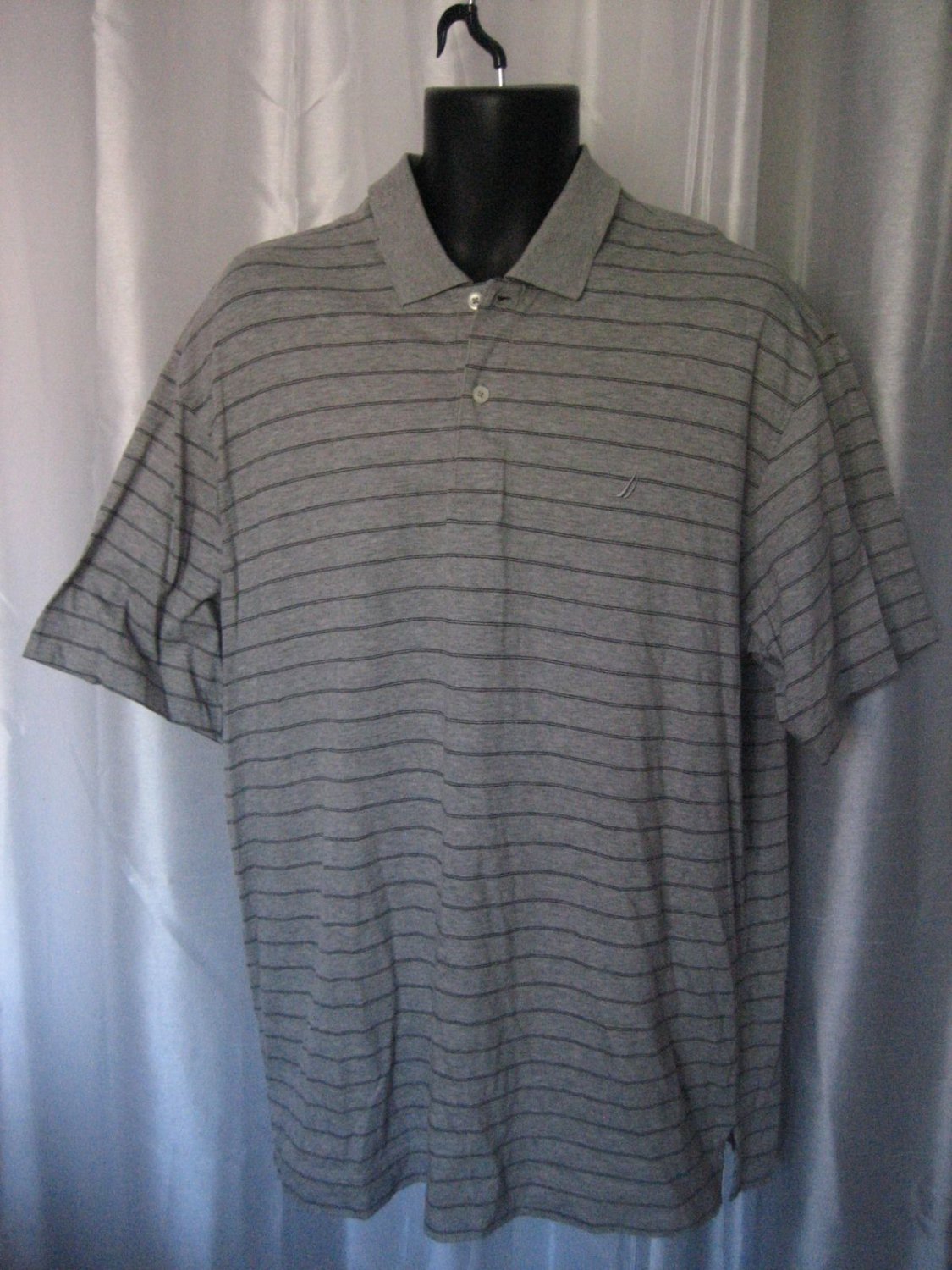 Nautica Men's Grey & Black Striped 2 Button Front Shirt Sz L 100% Cotton Pre-Own